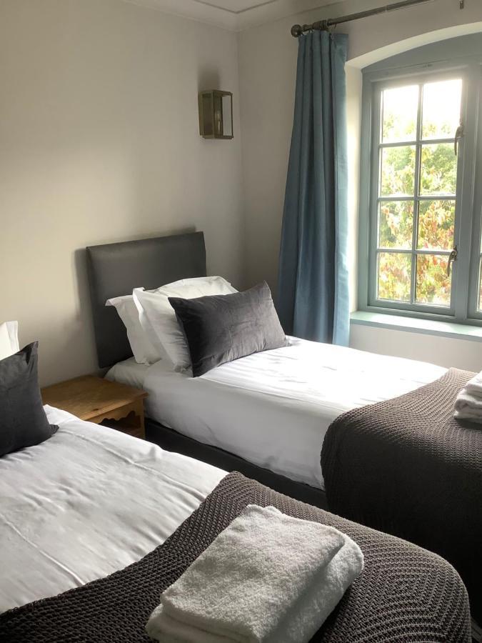 The Mooring Post Bed and Breakfast Γκλόστερ Εξωτερικό φωτογραφία