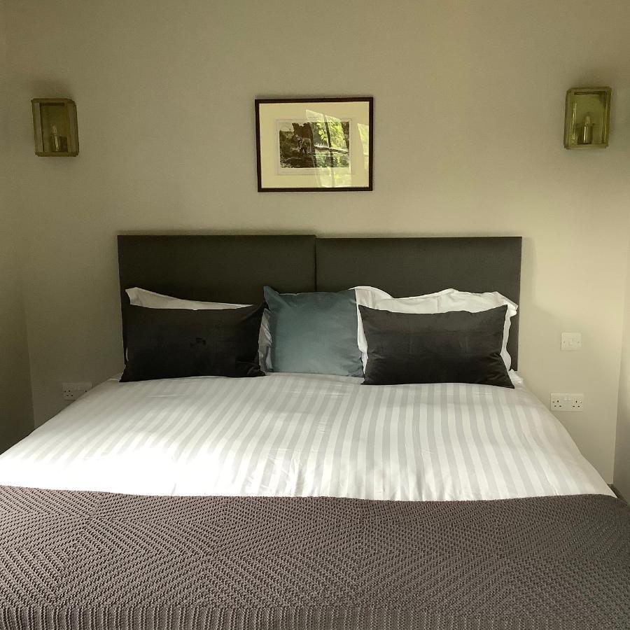 The Mooring Post Bed and Breakfast Γκλόστερ Εξωτερικό φωτογραφία