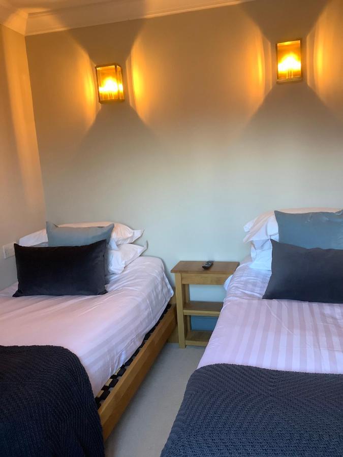 The Mooring Post Bed and Breakfast Γκλόστερ Εξωτερικό φωτογραφία