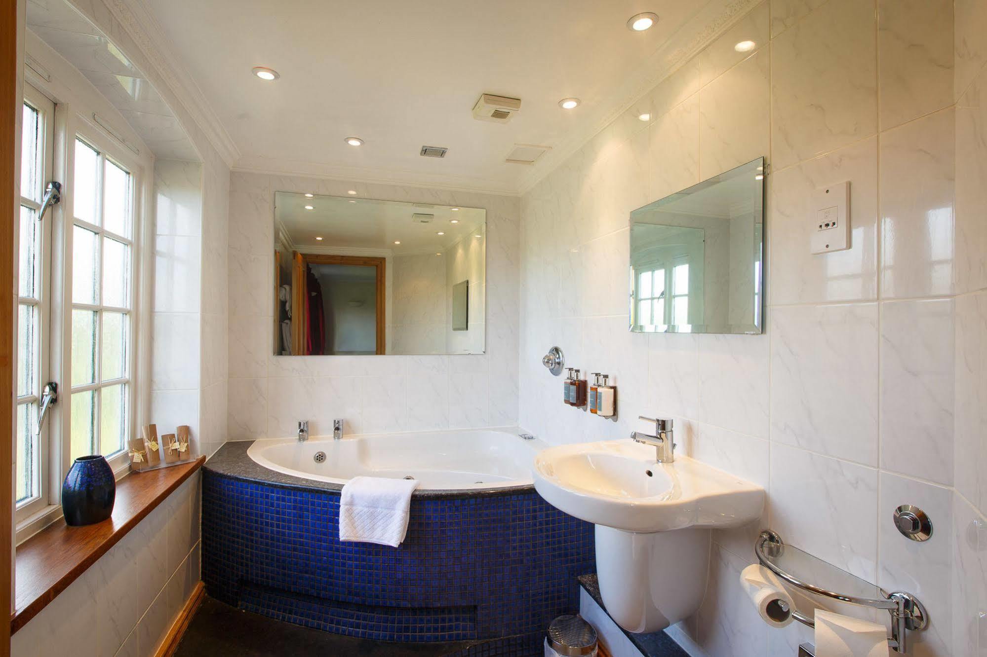 The Mooring Post Bed and Breakfast Γκλόστερ Εξωτερικό φωτογραφία