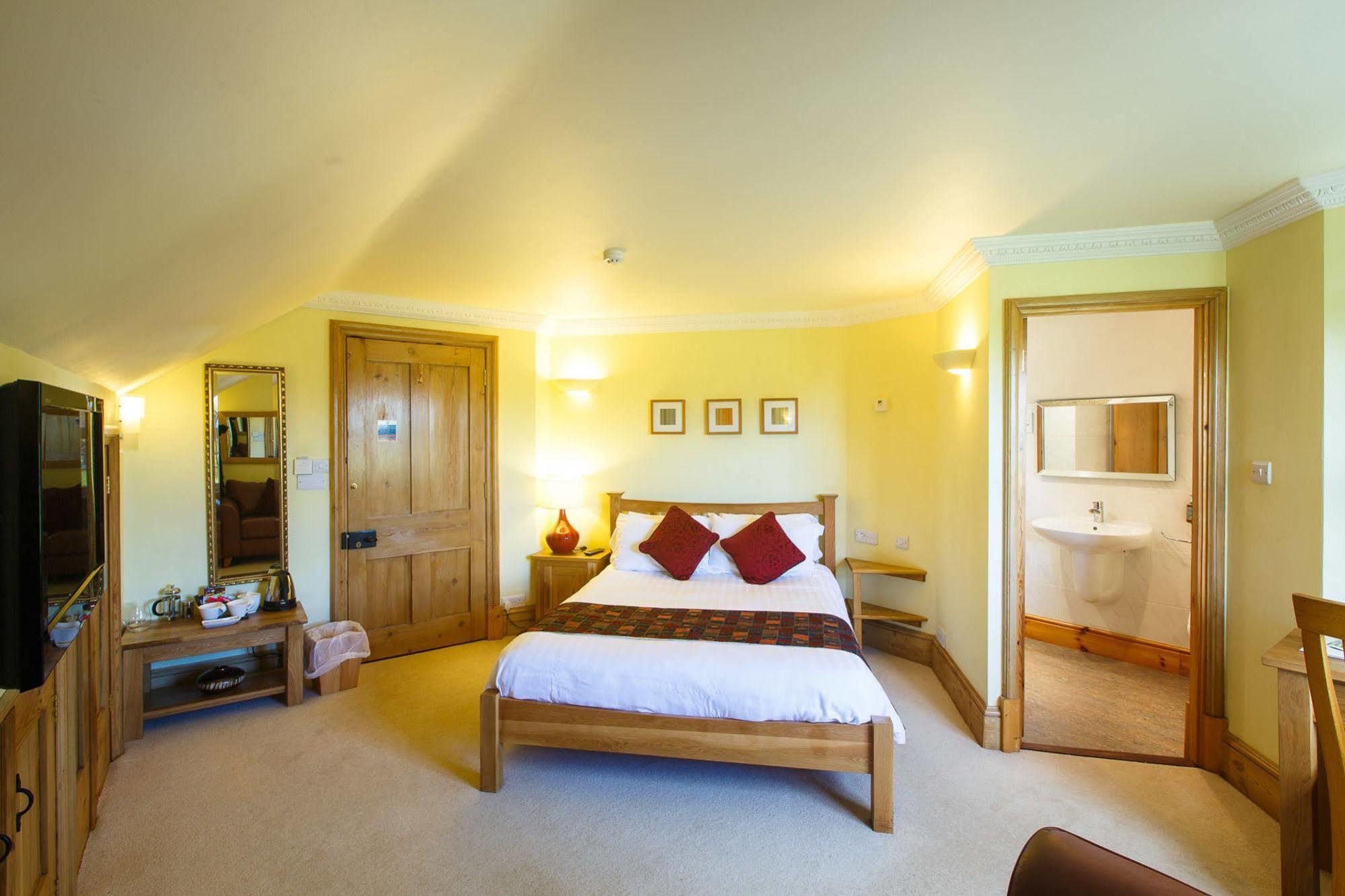 The Mooring Post Bed and Breakfast Γκλόστερ Εξωτερικό φωτογραφία